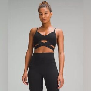 Lululemon still now bra black